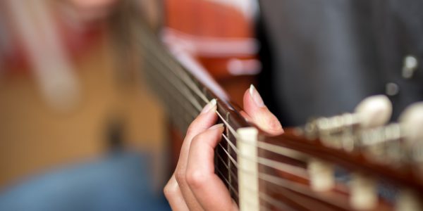 Gitarre spielen